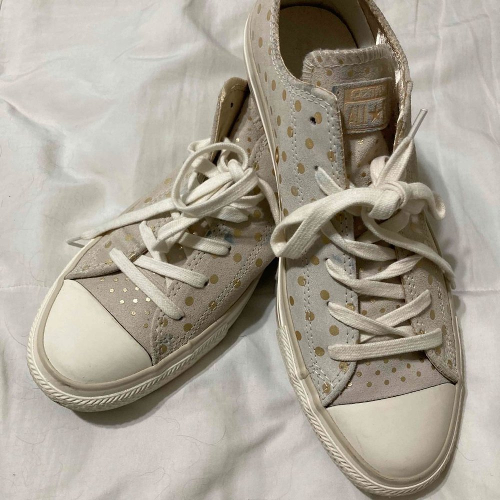 Converse Women's Fashion Sneakers